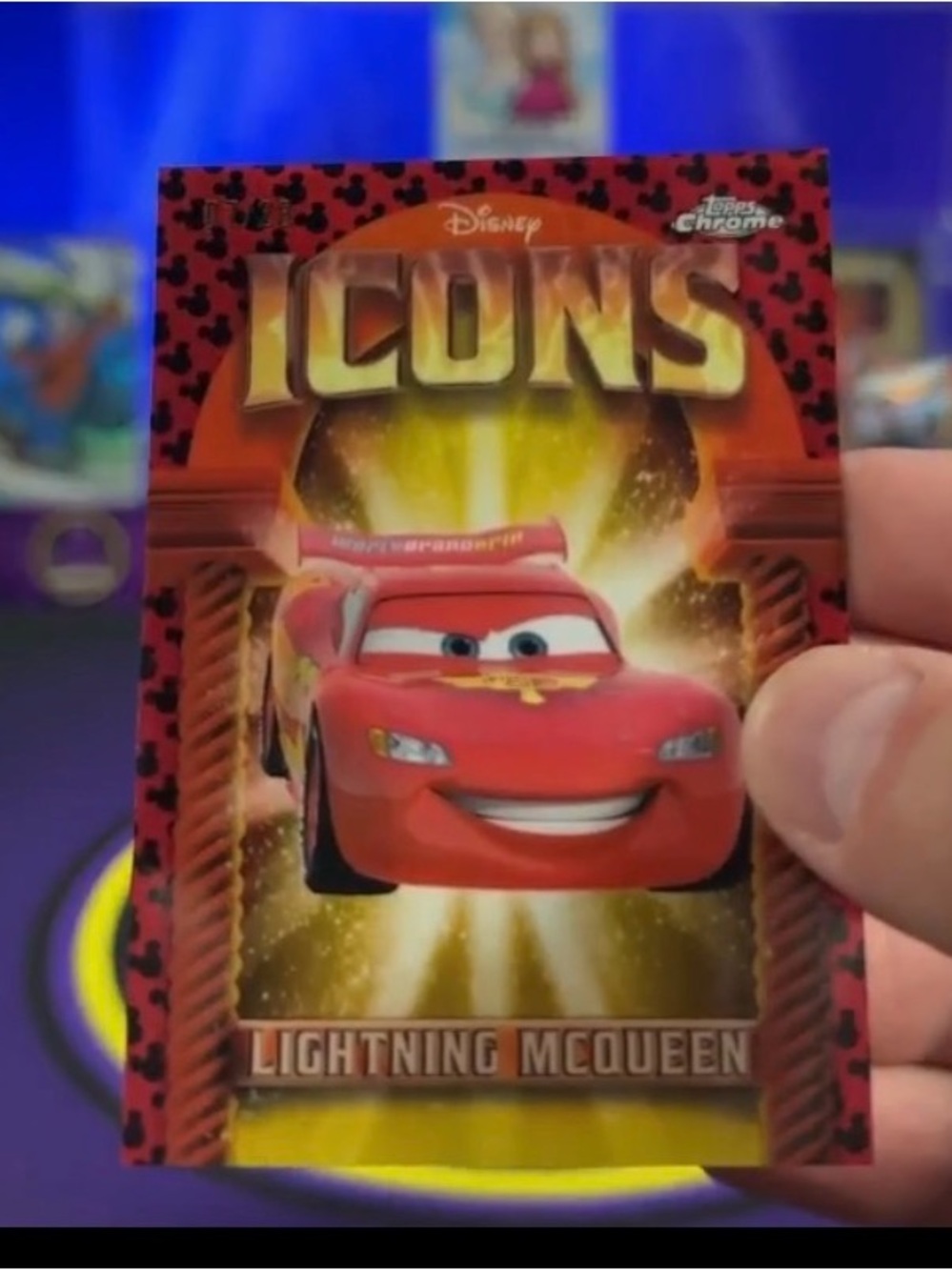 Disney Neon Topps 2026 HITS Available